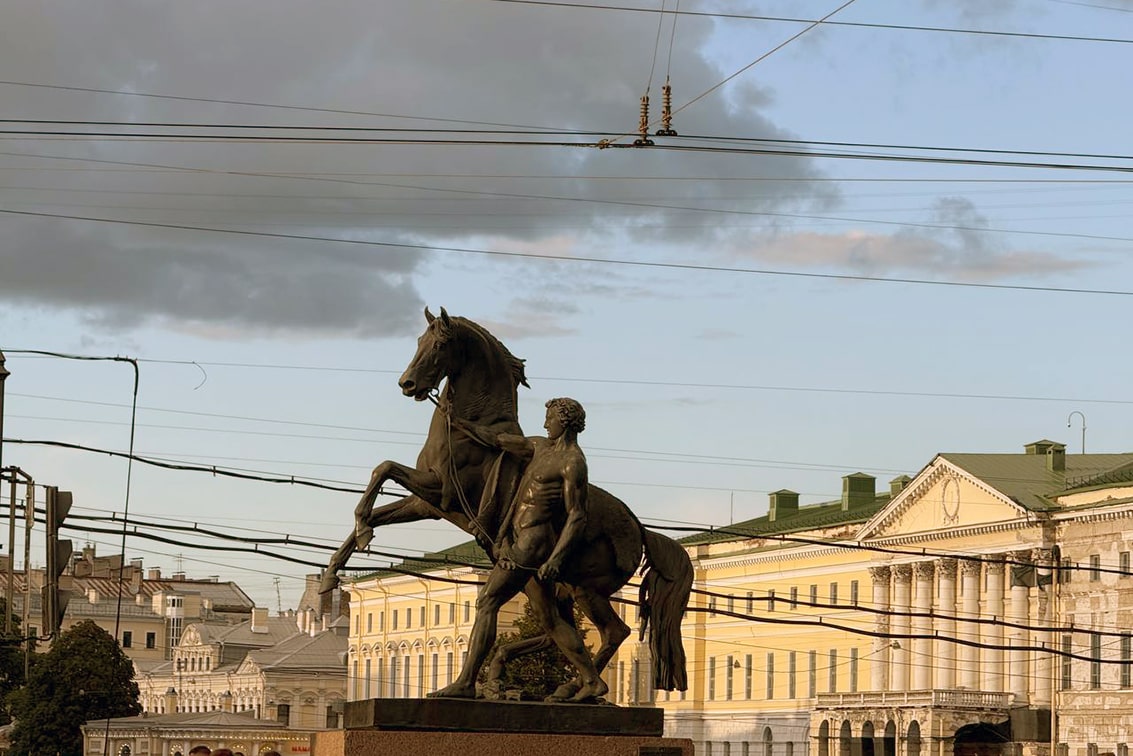 Аничков мост
