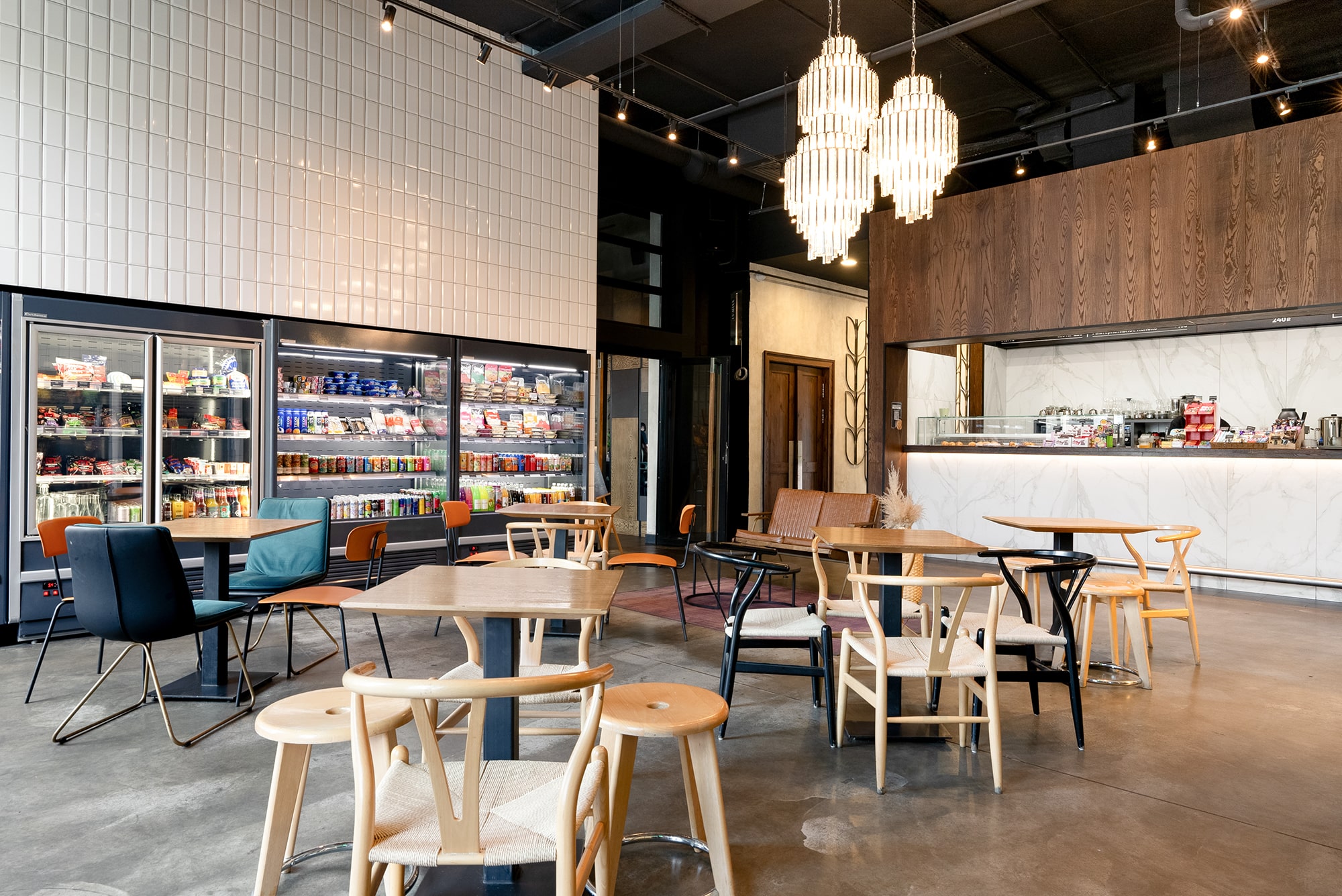 Lobby bar