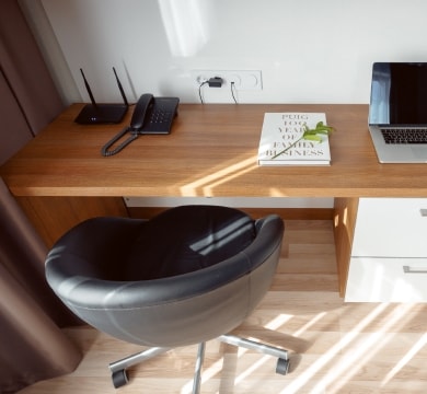 Work desk and ergonomic chair