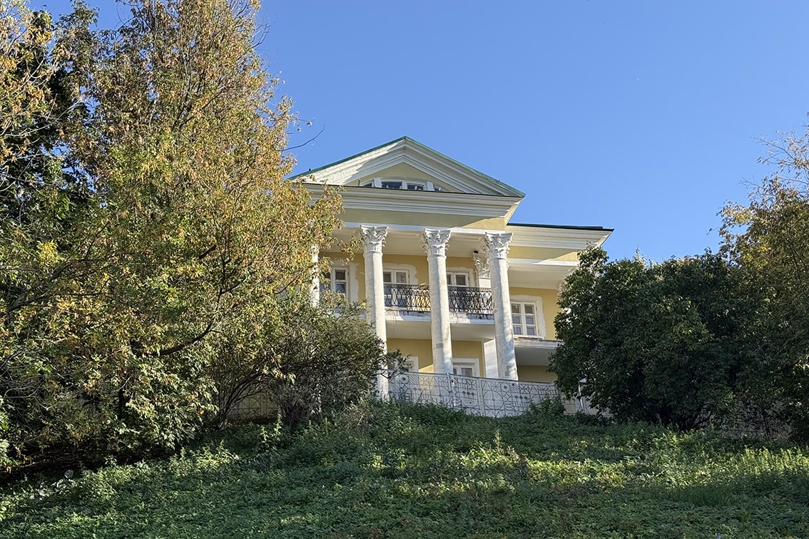 Парки Москвы: где погулять в столице