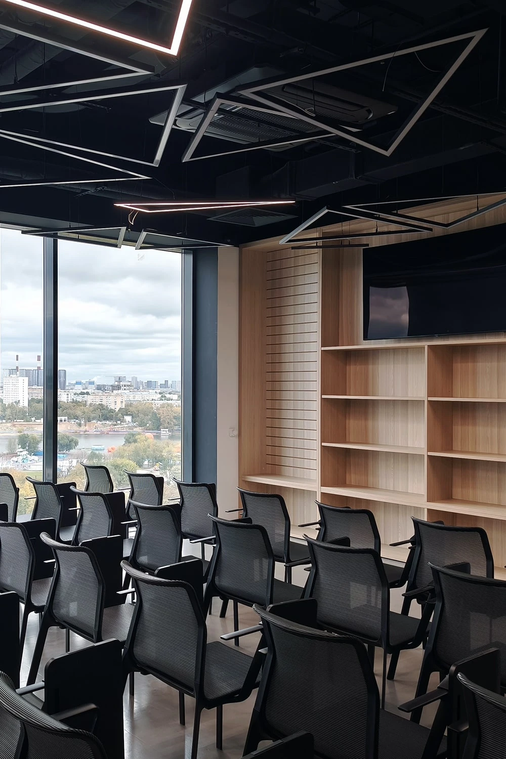 preview_Конференц-зал открылся в YES Technopark